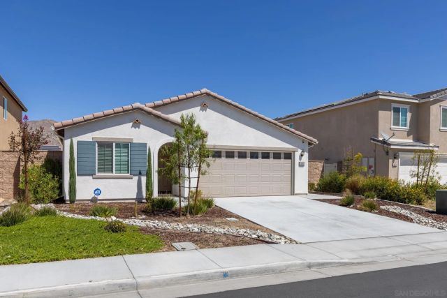 30800 ACAPPELLA DR., Winchester, CA 92596