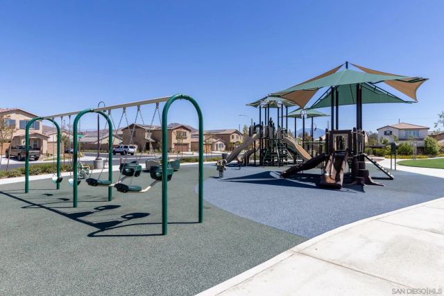 30800 ACAPPELLA DR., Winchester, CA 92596