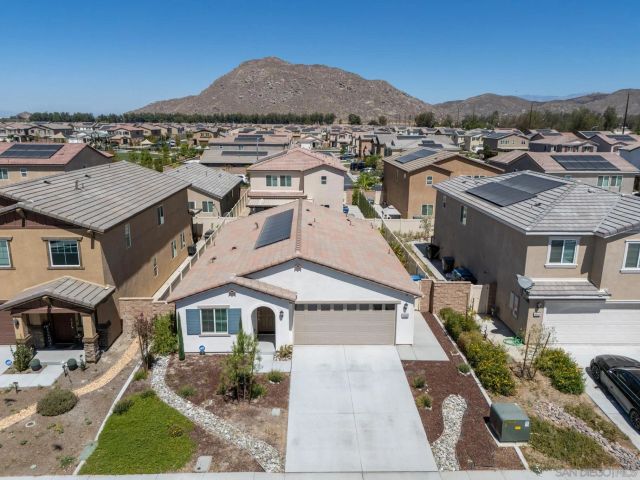 30800 ACAPPELLA DR., Winchester, CA 92596
