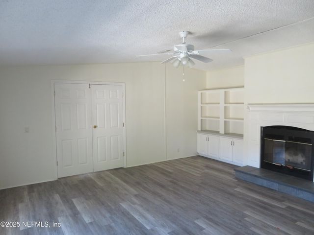 131 MANDRAKE Street, Middleburg, FL 32068
