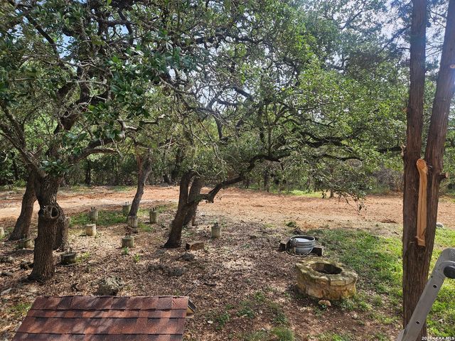204 FALLING HLS, New Braunfels, TX 78132