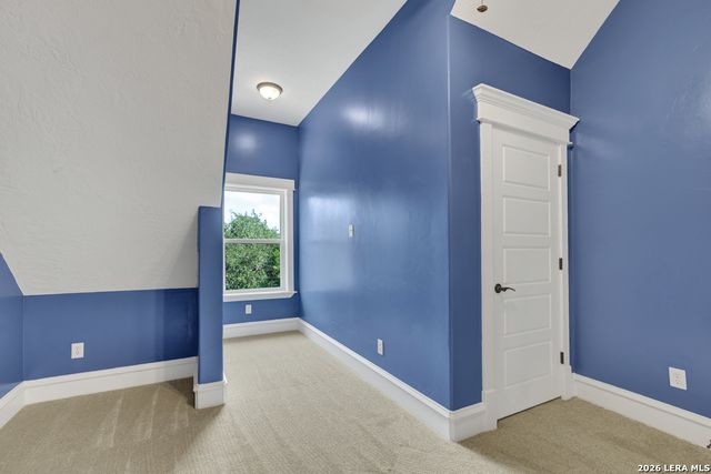 204 FALLING HLS, New Braunfels, TX 78132