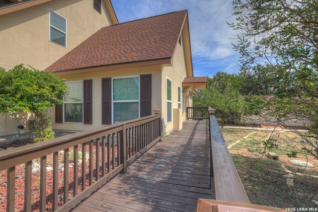 204 FALLING HLS, New Braunfels, TX 78132