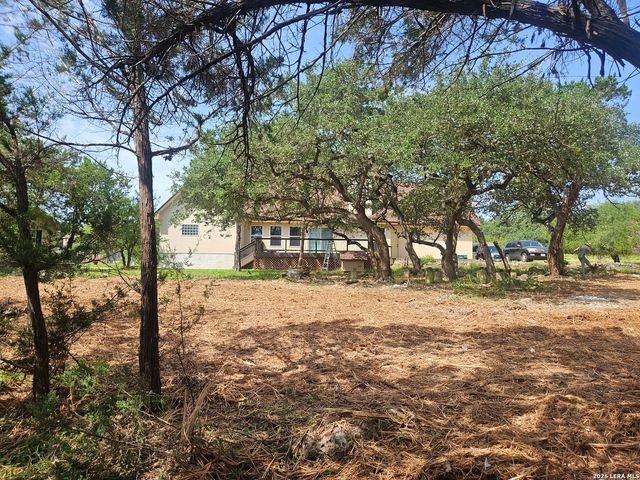 204 FALLING HLS, New Braunfels, TX 78132