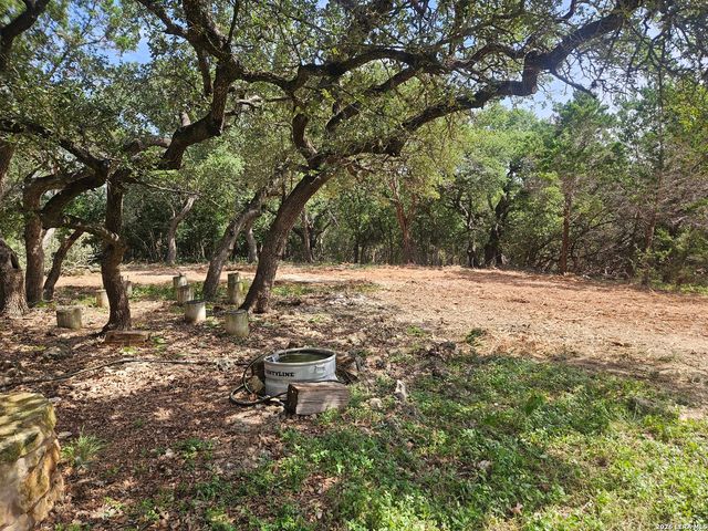 204 FALLING HLS, New Braunfels, TX 78132