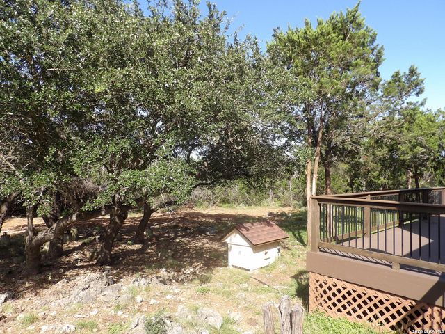 204 FALLING HLS, New Braunfels, TX 78132