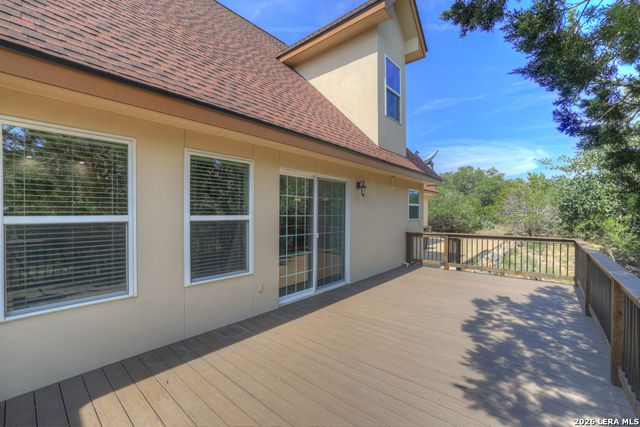 204 FALLING HLS, New Braunfels, TX 78132