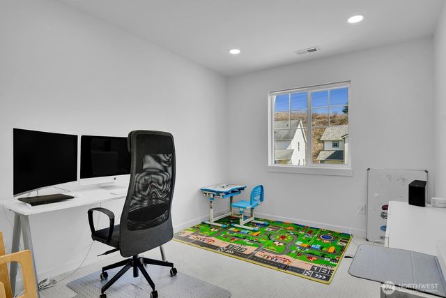 131 Glennwood, Renton, WA 98056