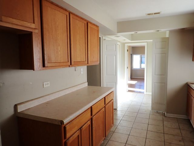 365 WAVERLY Street, Park Forest, IL 60466