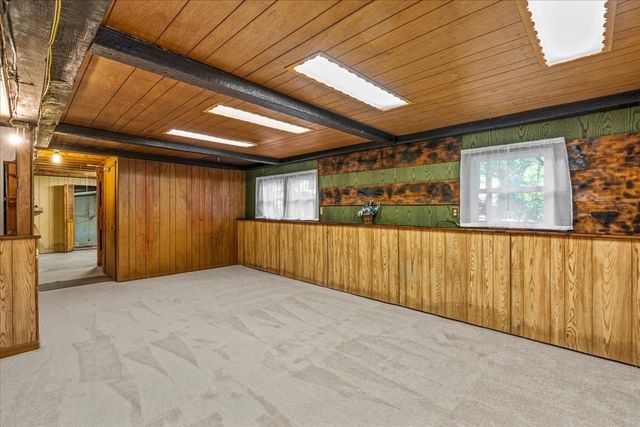 528 Spring St, Hanson, MA 02341