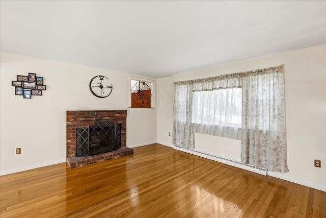 528 Spring St, Hanson, MA 02341