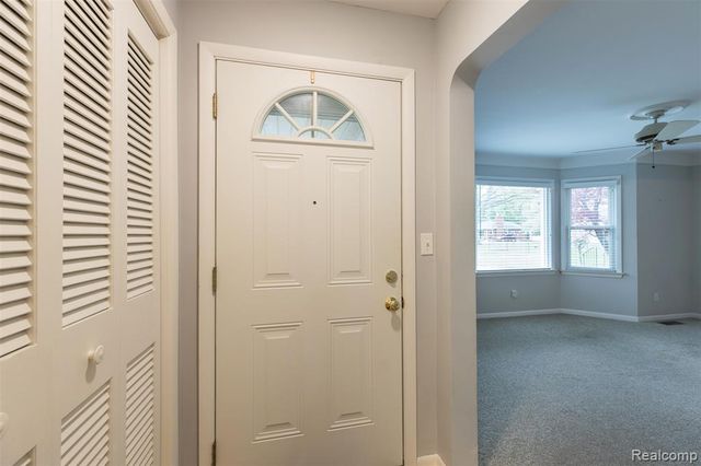 22157 Mauer Street, Saint Clair Shores, MI 48080