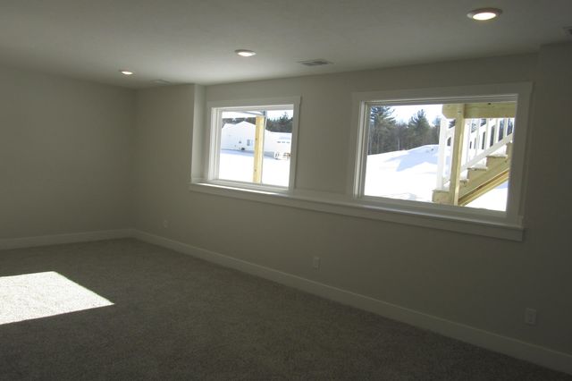 15733 Hawley Drive 31, Grand Haven Twp, MI 49417