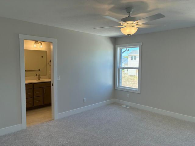15733 Hawley Drive 31, Grand Haven Twp, MI 49417