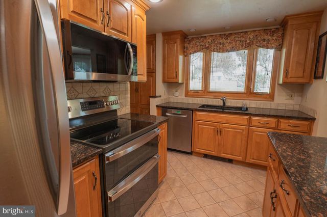 30 N 38TH ST, Allentown, PA 18104