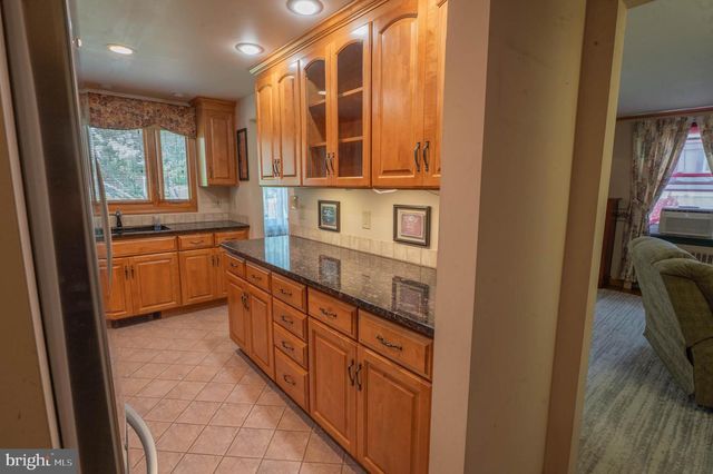 30 N 38TH ST, Allentown, PA 18104