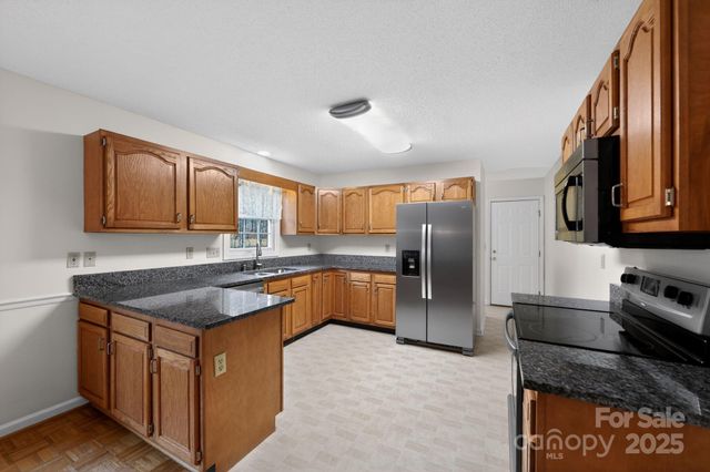 67 Beechwood Drive, Horse Shoe, NC 28742