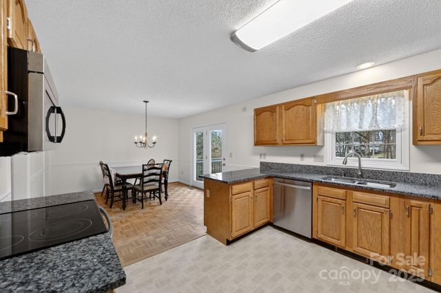 67 Beechwood Drive, Horse Shoe, NC 28742