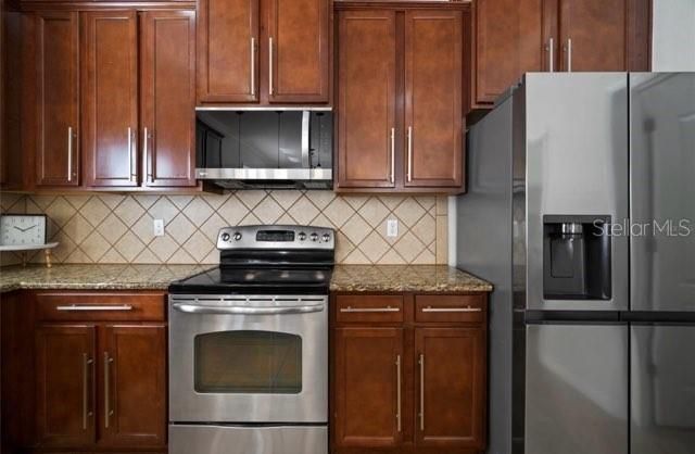2623 HOLLY BLUFF COURT, Plant City, FL 33566