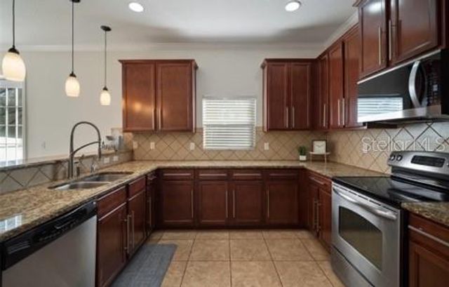 2623 HOLLY BLUFF COURT, Plant City, FL 33566