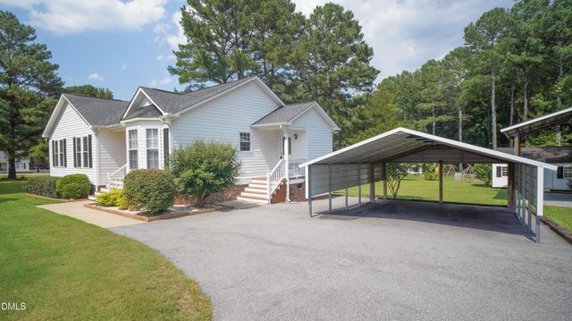 104 Trey Drive, Benson, NC 27504