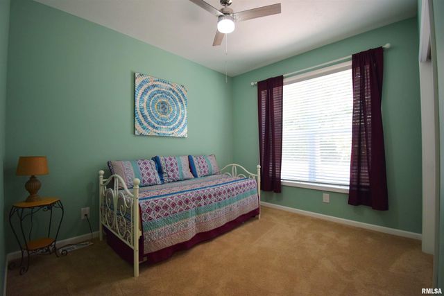 18562 E HILL Street, Mt Vernon, IL 62864