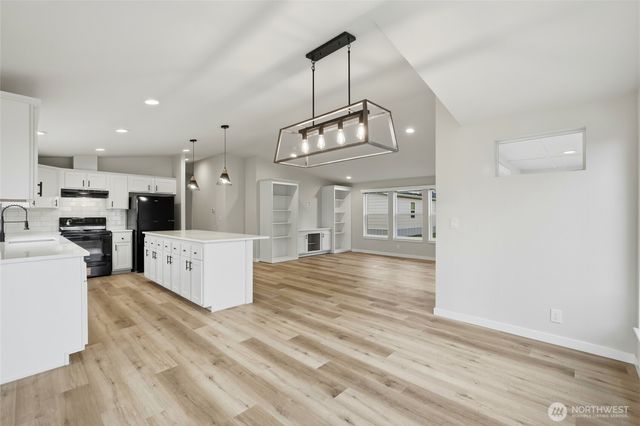 31285 W Main Street, Lyman, WA 98263