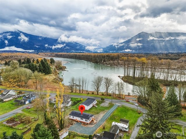 31285 W Main Street, Lyman, WA 98263