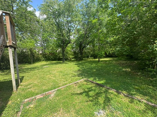 122 Leesway Drive, Lexington, KY 40511
