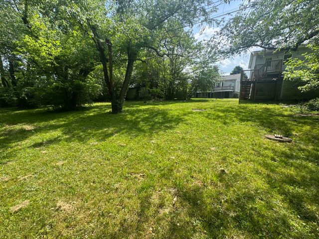 122 Leesway Drive, Lexington, KY 40511