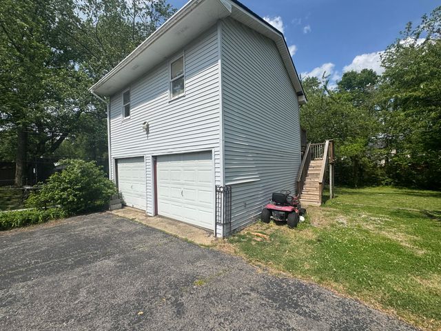 122 Leesway Drive, Lexington, KY 40511