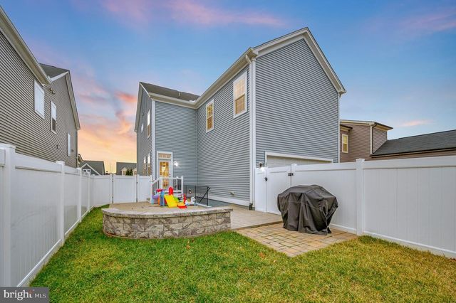 1092 ASPEN RD, Stafford, VA 22554