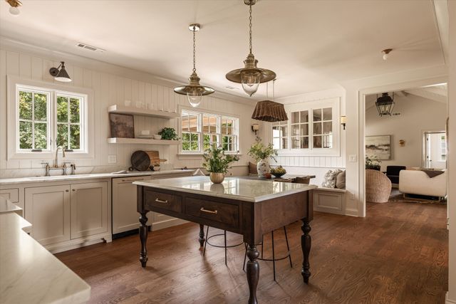 1214 Hunters Trail Dr, Franklin, TN 37069