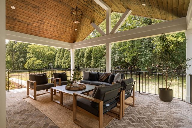 1214 Hunters Trail Dr, Franklin, TN 37069