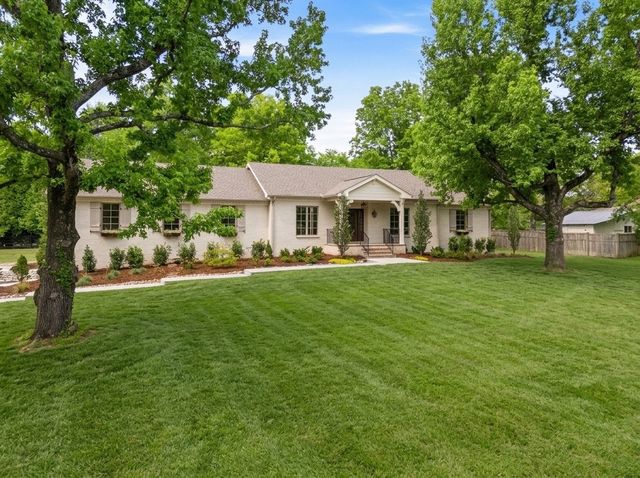 1214 Hunters Trail Dr, Franklin, TN 37069