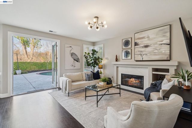 334 Squirrel Ridge Way, Danville, CA 94506