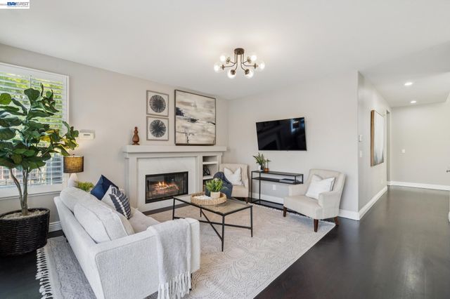 334 Squirrel Ridge Way, Danville, CA 94506