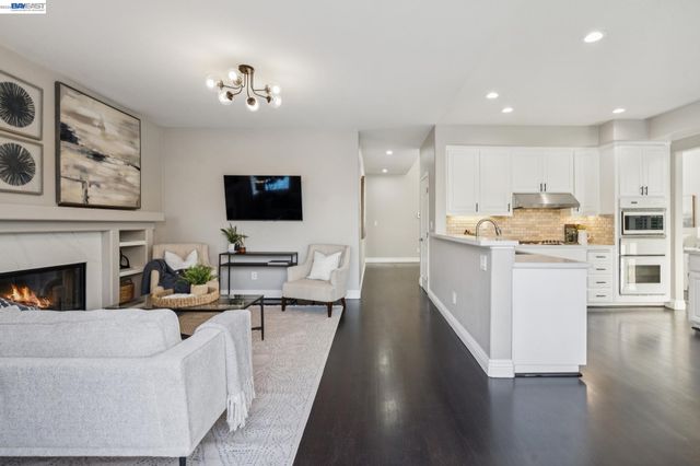 334 Squirrel Ridge Way, Danville, CA 94506