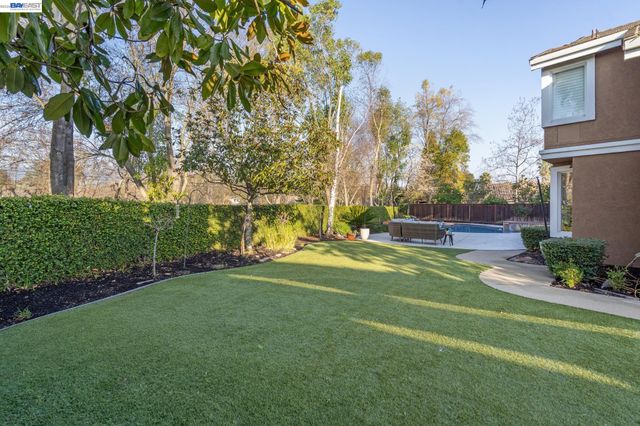 334 Squirrel Ridge Way, Danville, CA 94506