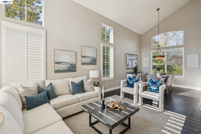 334 Squirrel Ridge Way, Danville, CA 94506