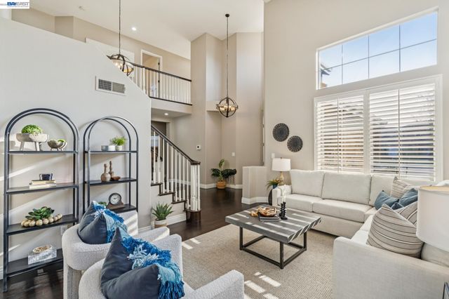 334 Squirrel Ridge Way, Danville, CA 94506