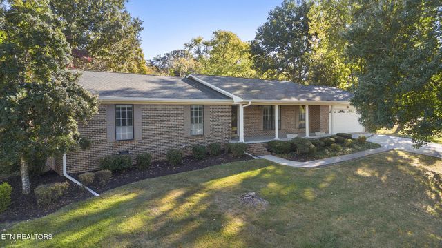 1004 Greenway Lane, Etowah, TN 37331