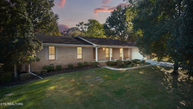 1004 Greenway Lane, Etowah, TN 37331