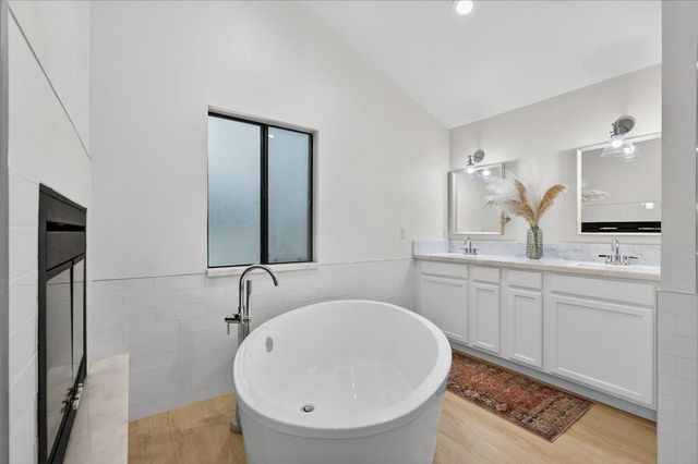 6413 N Arthur Avenue, Fresno, CA 93711