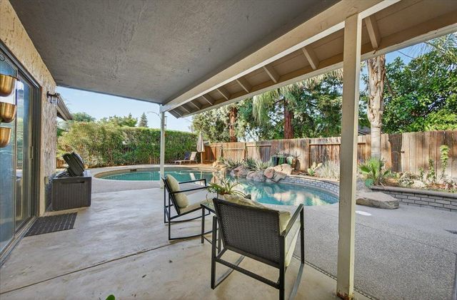 6413 N Arthur Avenue, Fresno, CA 93711