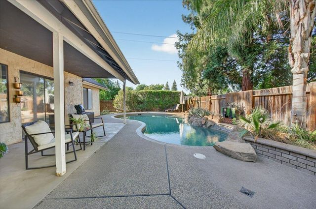 6413 N Arthur Avenue, Fresno, CA 93711