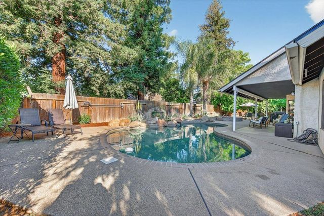 6413 N Arthur Avenue, Fresno, CA 93711