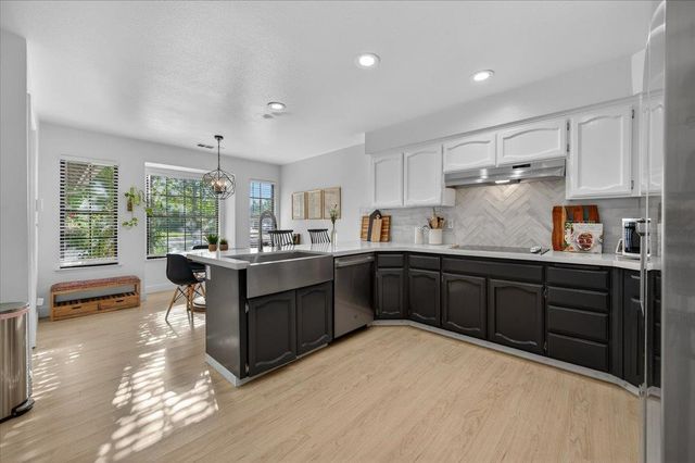 6413 N Arthur Avenue, Fresno, CA 93711