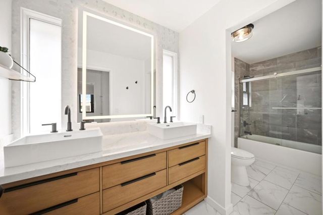 25 Coral Street, Pacific Grove, CA 93950