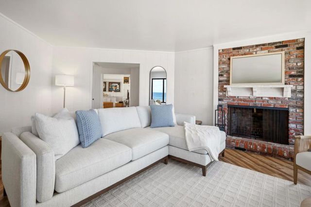 25 Coral Street, Pacific Grove, CA 93950